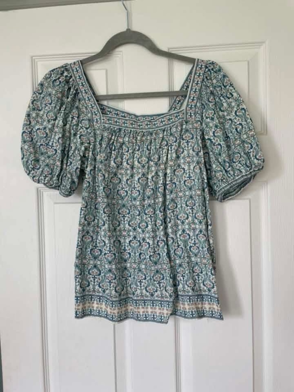 Women’s Square-Neck Puff-Sleeve Blouse S